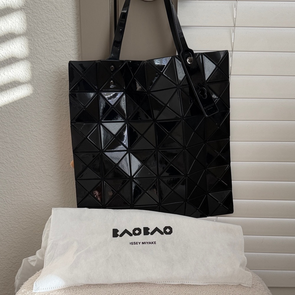 Issey Miyake Black Triangular Pattern Tote